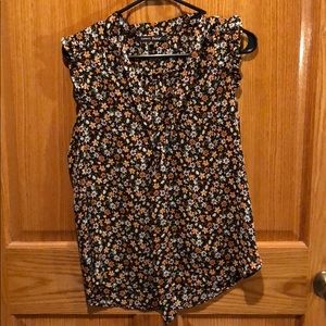 Sweet Rain Floral Tank Top Size M